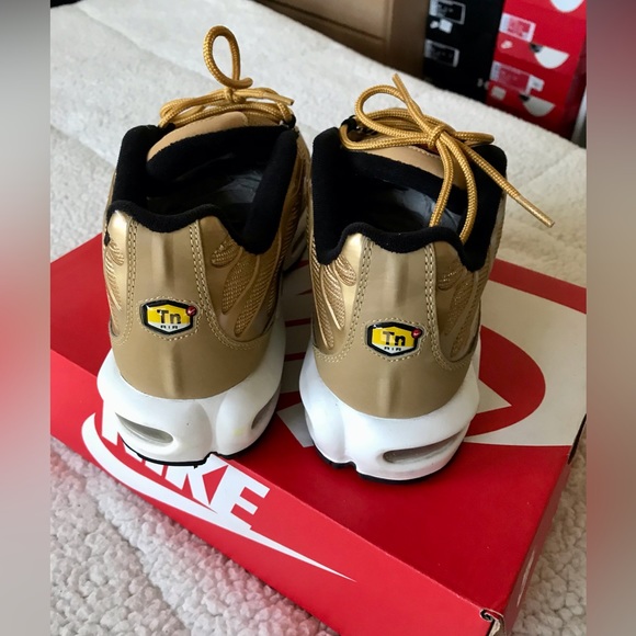 SOLD Air Max Plus QS “Metallic Gold” - Picture 4 of 7